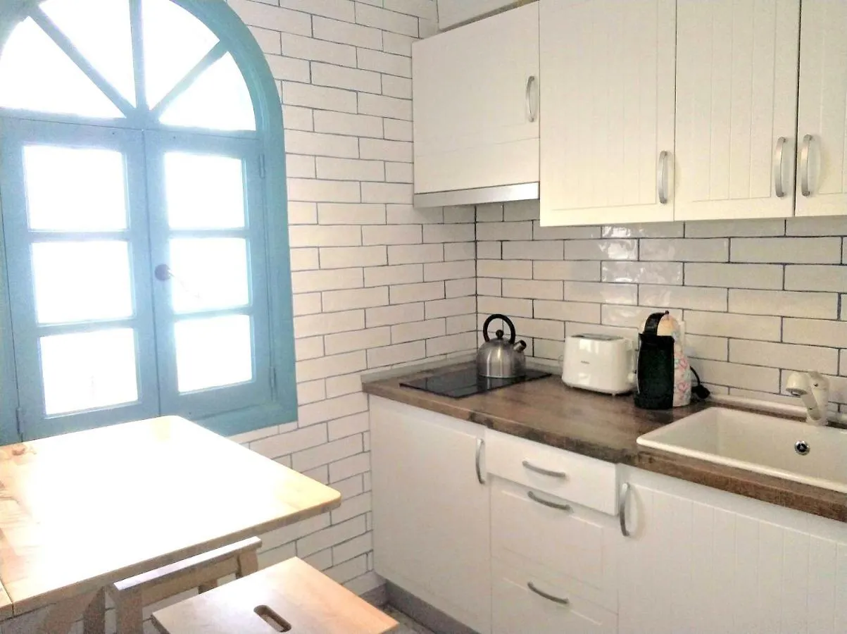 Port Royal Apartments, Heated Pool, Speed Wifi, Terrace Arona  0*, Arona (Tenerife)