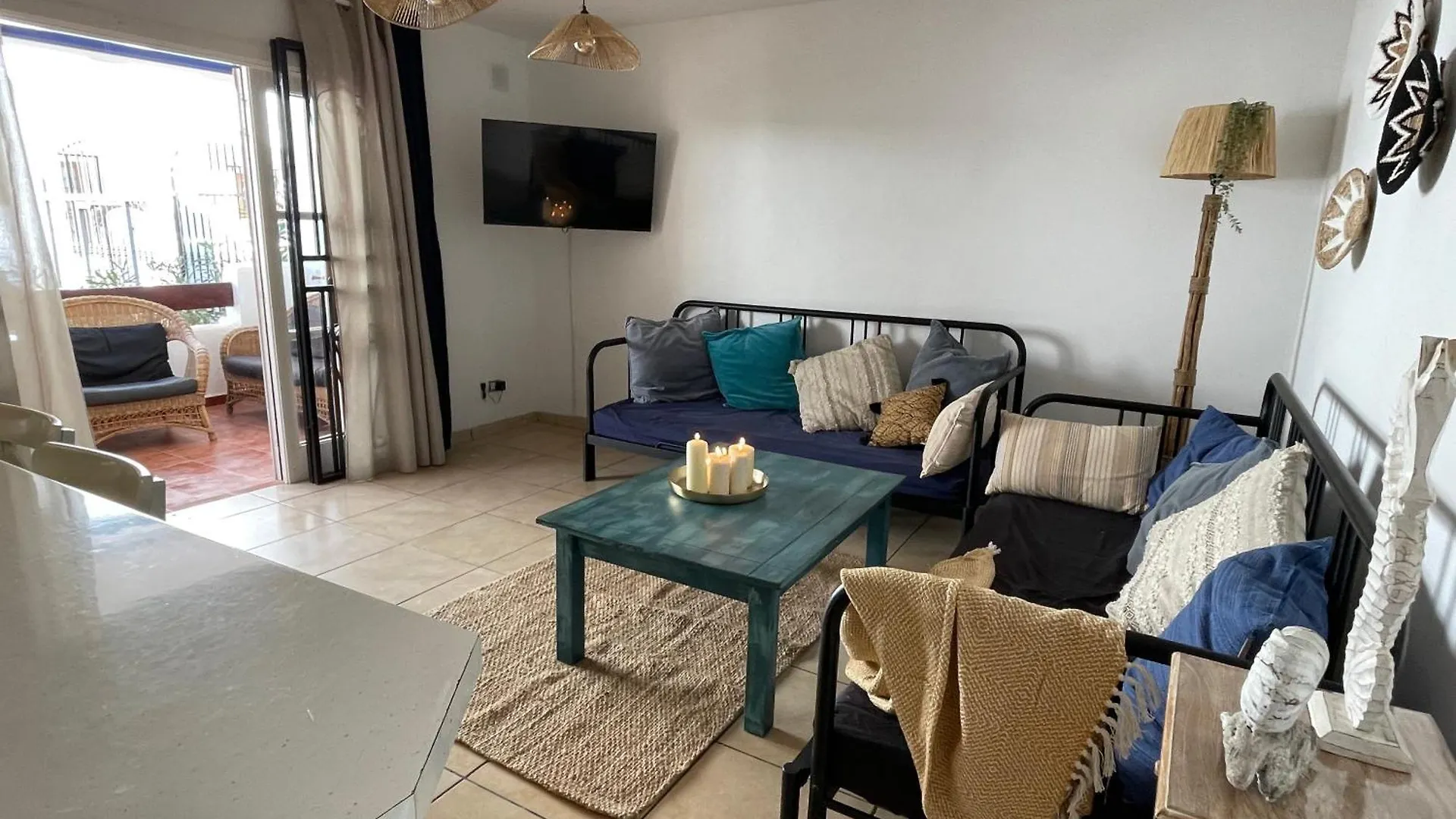 Port Royal Apartments, Heated Pool, Speed Wifi, Terrace Arona  0*, Arona (Tenerife) Spain